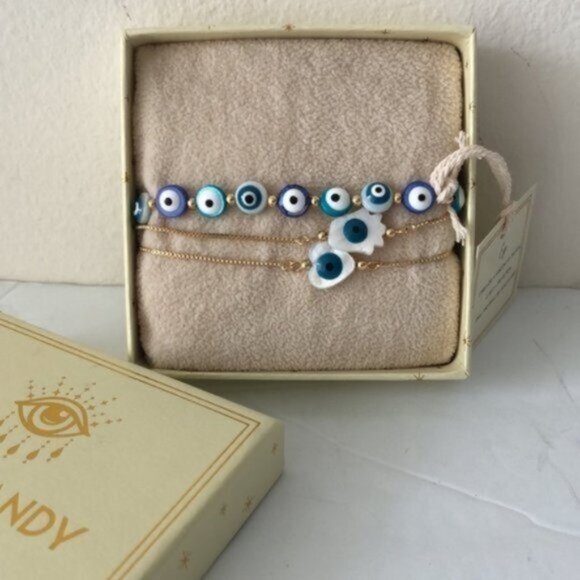 Arm Candy Set of 3 bracelets Eye Candy Symbols for protection Eyes, Heart & Hand - Picture 1 of 7